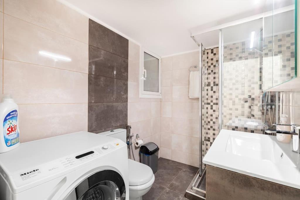 Comfy Flat Near Edem Beach By Atheniankeys Bagian luar foto